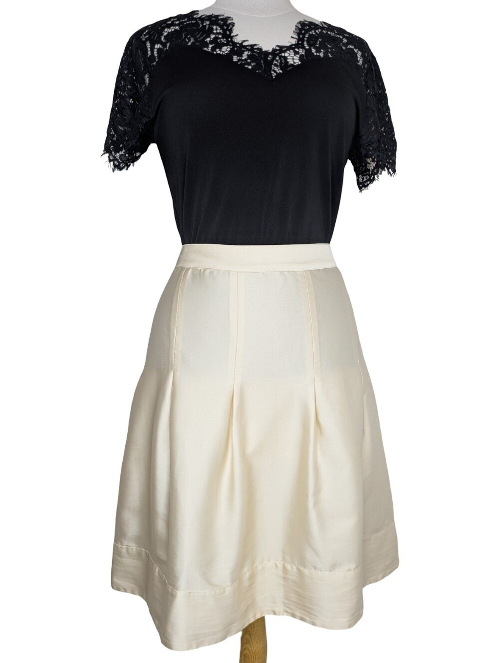 Skirt - H&M Ivory Satin Pleated Knee Length Elegant A-line Skirt Size 8